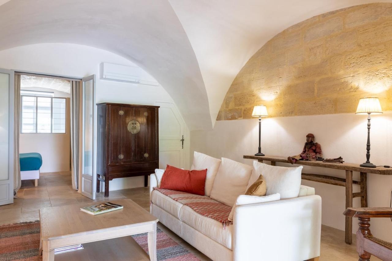 Les Canisses, Magnifique Appartement Avec Terrasse Au Coeur D'Uzes Exterior photo