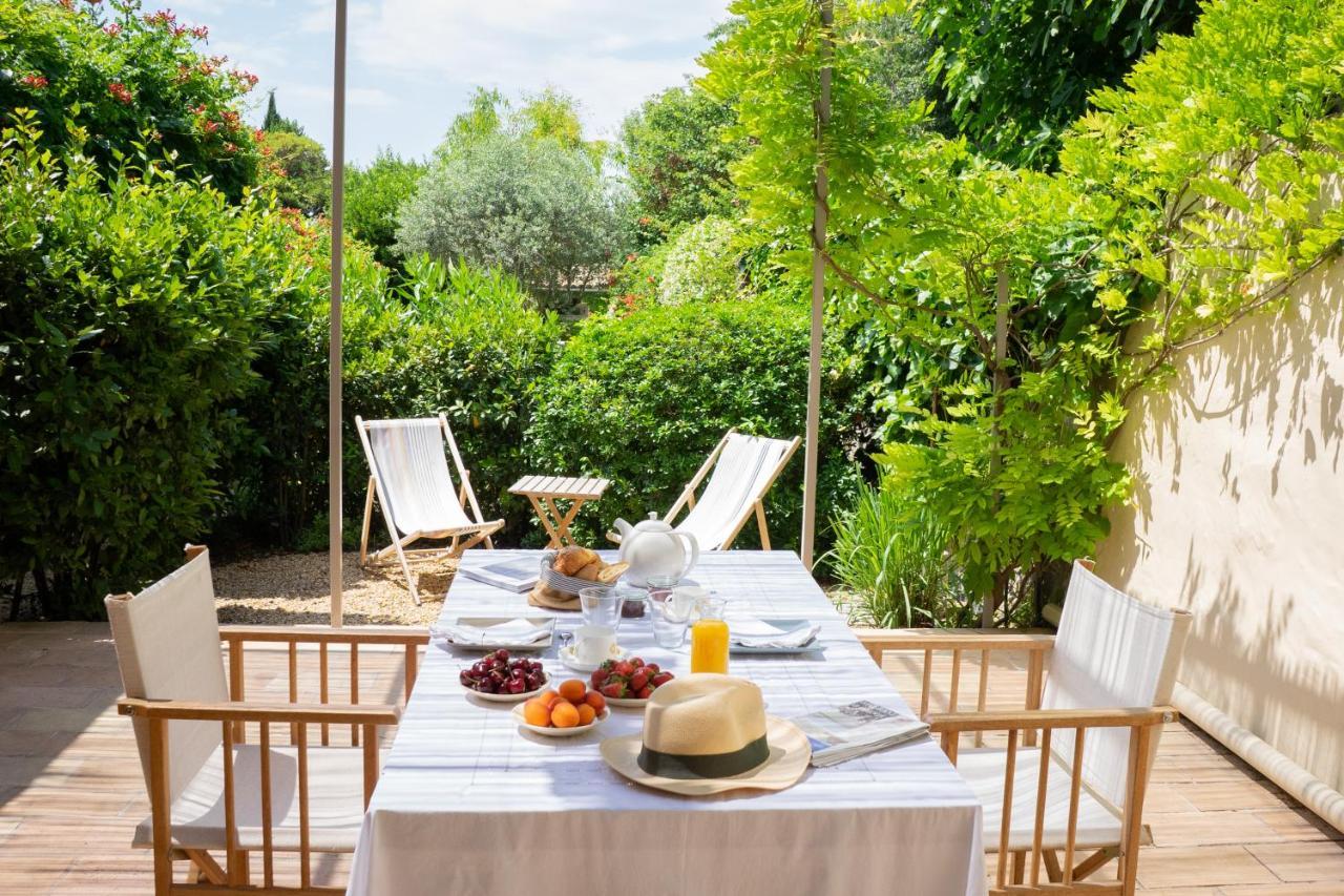Les Canisses, Magnifique Appartement Avec Terrasse Au Coeur D'Uzes Exterior photo